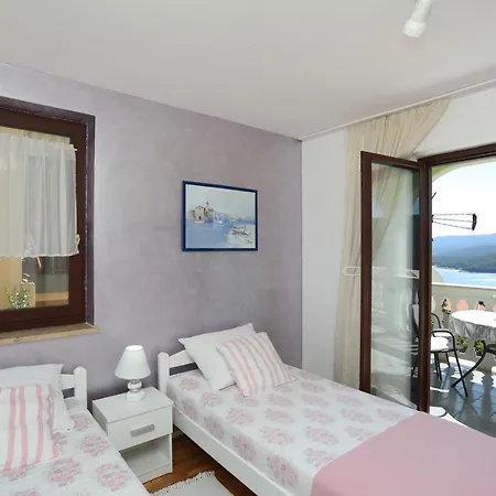 Greenhouse Family Apartment Rabac